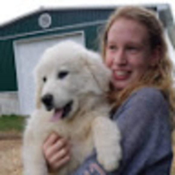 Meet your Posher, Mikaela - Picture 1 of 1
